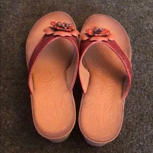 Clark’s wedge floral sandals